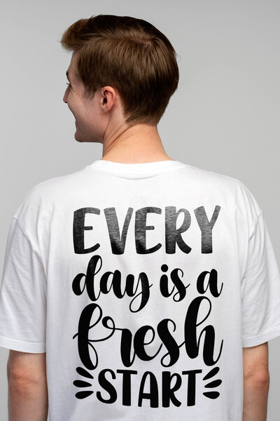 StoryGift Romania Tricou bărbătesc cu text motivațional „every Day Is A Fresh...