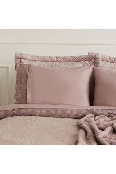Karaca Home Valeria Elite 8-teiliges Aussteuer-Set – Doppelbett, Rose, Luxus Bettwäsche mit Spitze