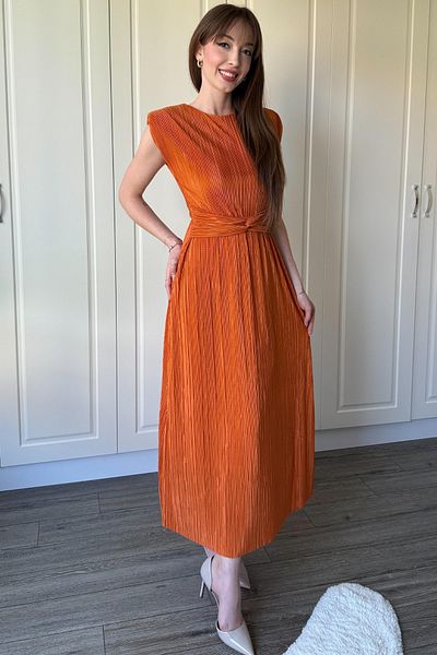 Dilay Gökoğlu Butik Padded Crinkle Midi Waist Detailed Orange Dress