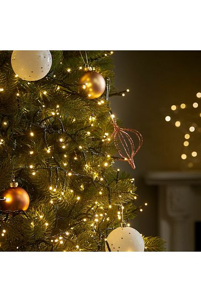 OEM Yoto linear Christmas installation, 24 m, of which 1 m 220V plug cable, 300 LED, 8 j