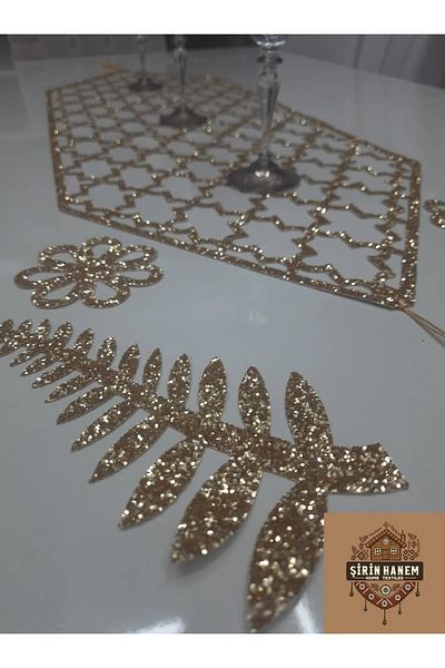 Şirin Hanem Şirin Hanem 1 Piece Table Runner 100X33Cm /Silvery/Shimmering (4 Pieces Brown Presentation with Gift)