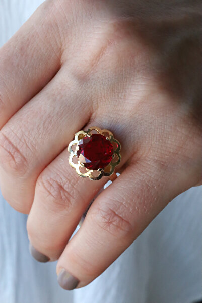 Yenigün Kuyumculuk 14 Ayar Altın Kırmızı Taş Detaylı Çiçek Modeli Yüzük