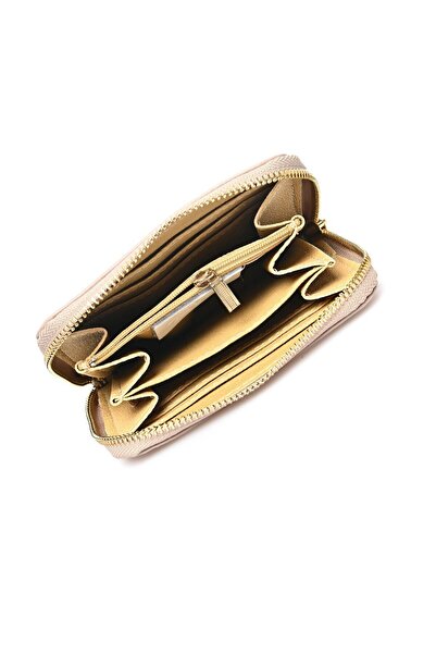 Carla Ferreri Wallet
100% cow leather
Zip closure
Card and money compartments
Dimensions (L): 10x13x2.5cm
Handle: