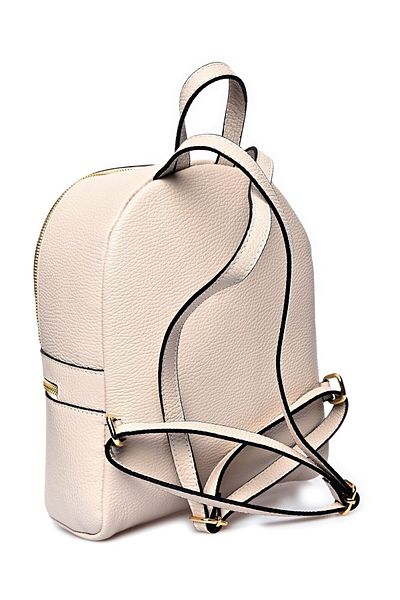 Carla Ferreri Batoh 
 100% hovězí kůže 
 Horní zapínání na zip 
 Přední kapsa na zip 
 Rozměry (L) 29x23x10 cm 
 Rukojeť: 19,5 c