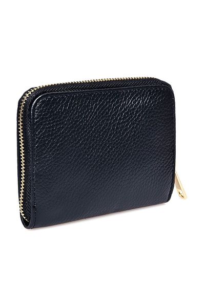 Carla Ferreri Peněženka 
 100% hovězí kůže 
 Zapínání na zip 
 Přihrádky na karty a peníze 
 Rozměry (L): 10x13x2,5cm 
 Rukojeť: