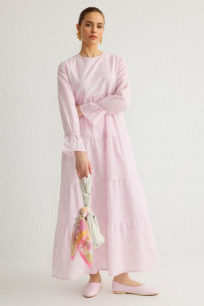 Trendyol Modest Φόρεμα από ανοιχτό ροζ φλοράλ υφαντό Terrycotton TCTSS21EL3441