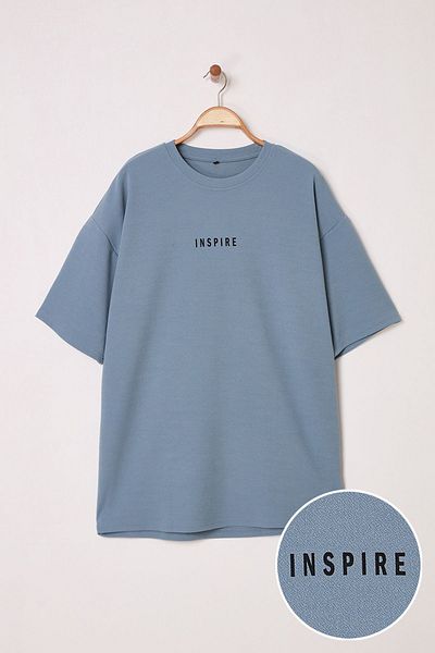 Trendyol Collection Μπλουζάκι με απαλή υφή μπλε υπερμεγέθη εμπριμέ - TMNSS25TS00021