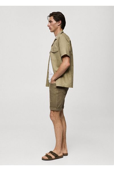 MANGO Khakifarbene Herrenshorts und Bermudas 77090595