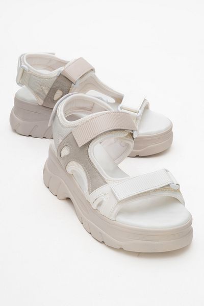 LuviShoes 4740 Sandale de damă din piele lacuită albă