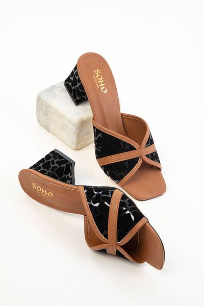 SOHO Tan-Black γυναικεία κλασικά παπούτσια με τακούνι 20646