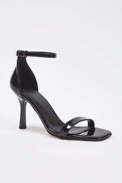 TRENDYOL SHOES Fekete bokapántos női vékony sarkú cipő TAKSS25TO00097