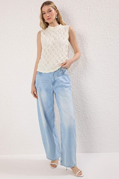 Trendyol Collection Ecru Textured Regular/Normal Fit Stretchy Knitted Blouse Twoss25Bz00268
