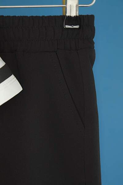 TRENDYOLKIDS Ecru Boy's Printed Knitted T-Shirt Shorts Bottom-Top Set Tkdss25Au00153