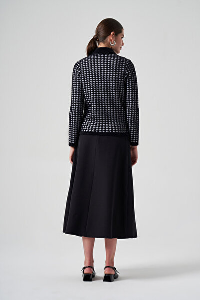 Nuss Angora Cardigan with Goose Foot Pattern 7007