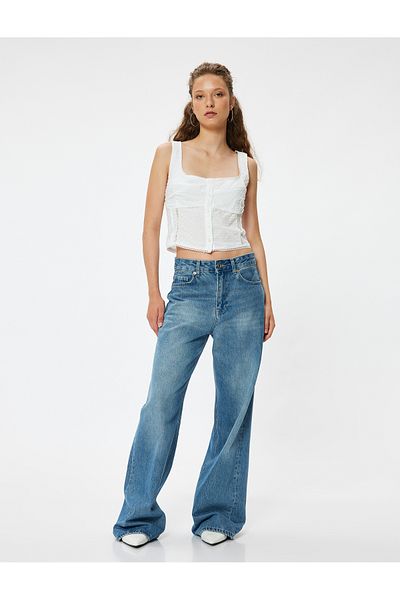 Koton New Season Crop Top Sleeveless Textured Buttoned Lace Detailed Slim Fit