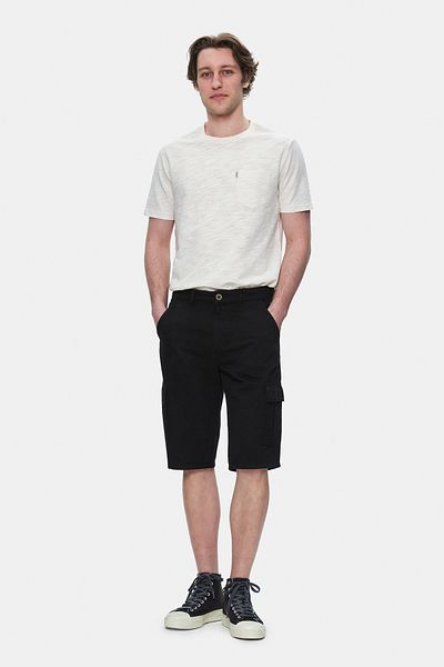 UCLA Pantaloni scurți pentru bărbați BLEWIN Black Cargo Pocket Gabardine Brodate Standard Fit