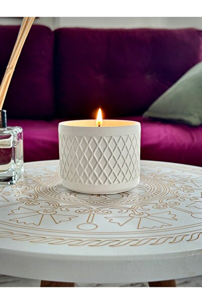 1 Piece White Concrete Soy Paraffin Candle with Geometric Diamond Pattern in Baklava