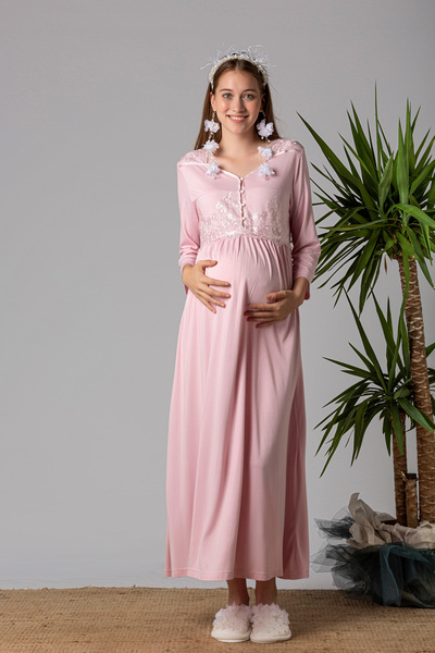 Effortt Postpartum Nightgown and Robe