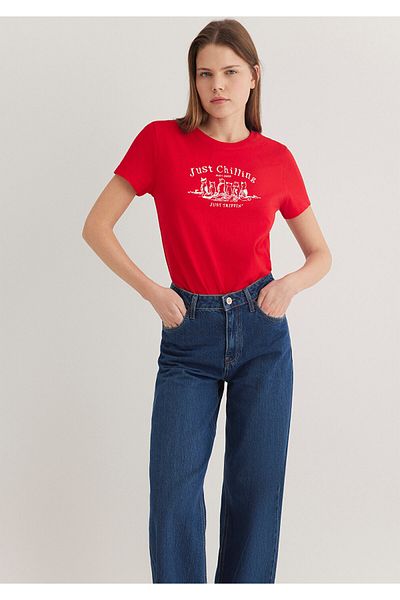 Mavi Rotes T-Shirt mit Katzenmuster, halbschmale Passform 1612940 -82054