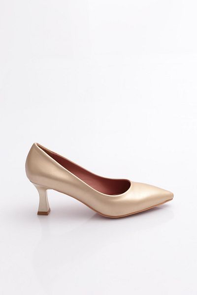 DGN 320 Pointed Toe Low-cut Heeled Shoes