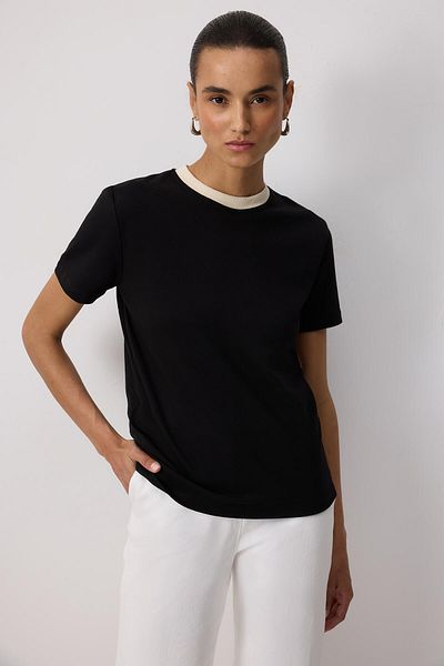 Touché Privé Ribbon Collar Short Sleeve T-Shirt
