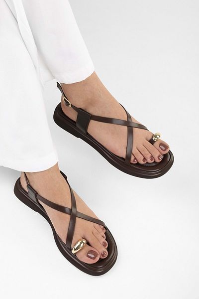 Shoeberry Γυναικεία πέδιλα με αγκράφα Julina Brown Skin