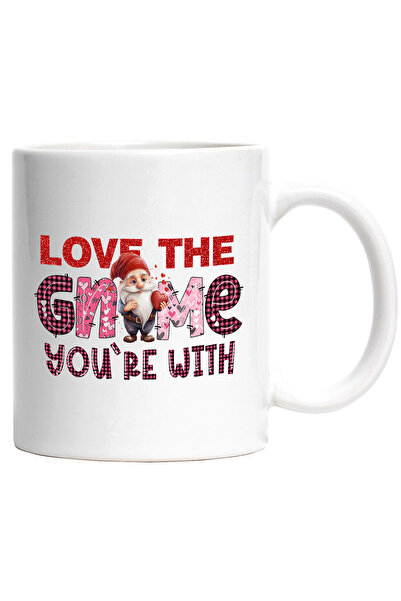 StoryGift Romania Cana cu un pitica care tine o inima in mana cu mesajul "Lov...