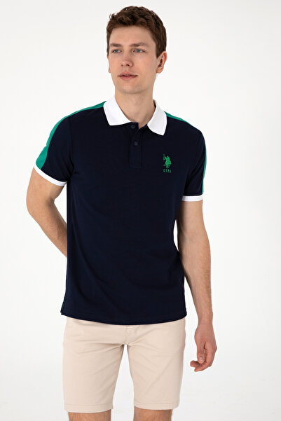 U.S. Polo Assn. تي شيرت رجالي ذو قصة عادية وياقة بولو باللون الأزرق الداكن 50...
