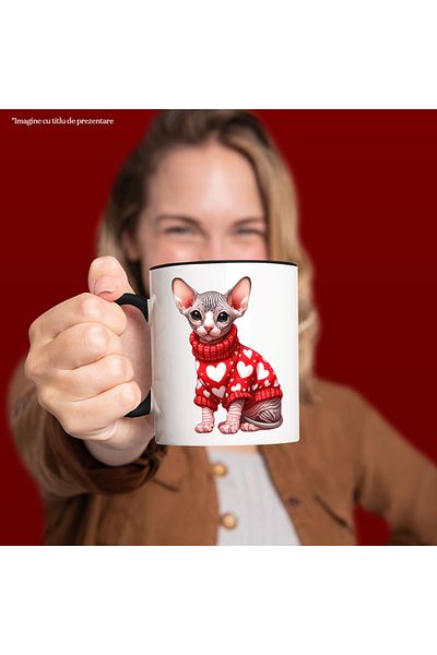 StoryGift Romania Cana cu o pisicuta Sfinx care poarta o bluza groasa | ilustratie | cu inimioare , Cu Maner Negru