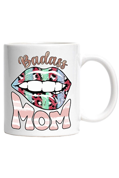 StoryGift Romania Cana cu mesajul "Badass Mom", ilustratie, mama, buze, dinti...