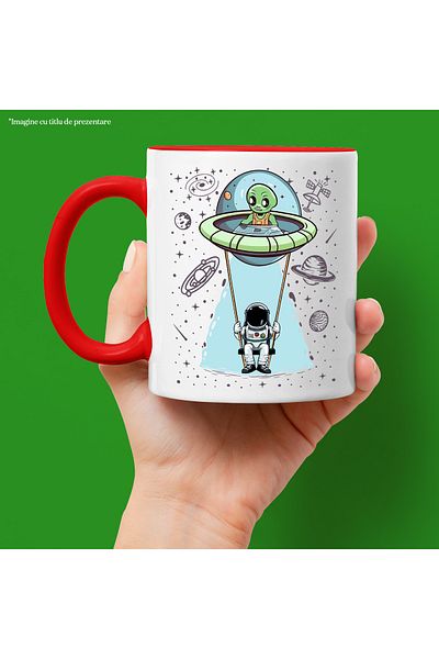 StoryGift Romania Cana cu un astronaut care se da intr-un leagan atasat de o farfurie zburatoare |, Cu Maner Rosu