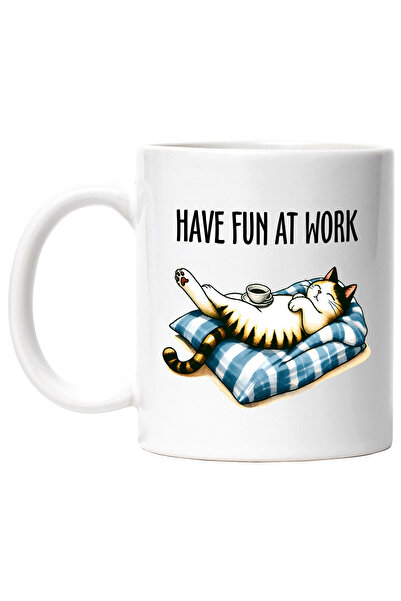 StoryGift Romania Cana cu o pisicuta care doarme cu mesajul "Have fun at work...