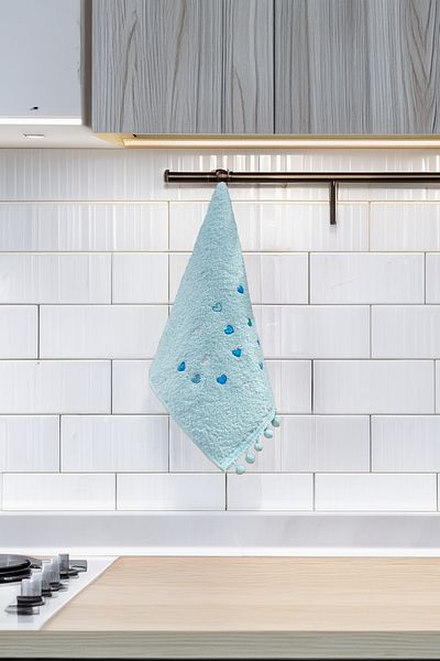 Miabella Home Set de 2 prosoape pentru mâini și față cu pompon, prosop de bucătărie, brodat cu inimă, absorbant mare de apă 30x50