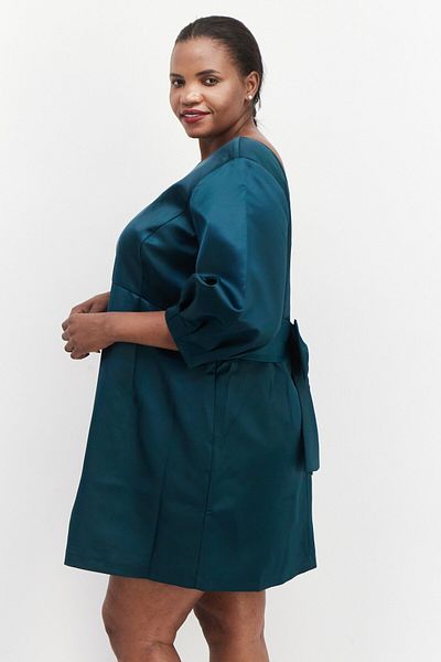 Forever New Women Round Neck 3/4 Sleeves Plain Mini Dress, Green