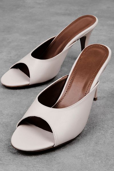 Lal Shoes & Bags Papuci cu toc cu bandă ovală Medon pentru femei-crem
