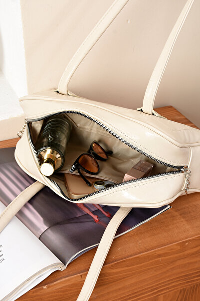 Handley Women's Luxury Stylish Design Quality Craftsmanship Shoulder Bag