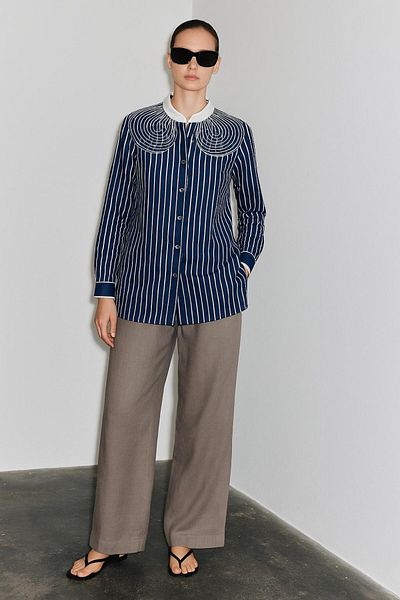 HAKKE Judge collar organza striped shirt