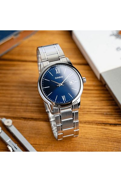 Casio Mtp-v002d-2b3udf Wristwatch