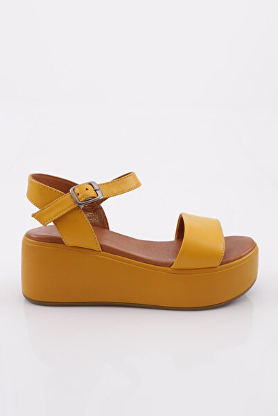DGN 6002 Women's Thick Sole Sandals