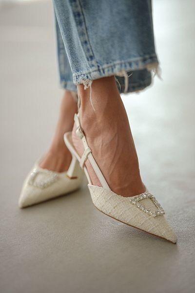 selinshoes Betie Tweed Fabric Buckle Detailed Women's Stiletto- White