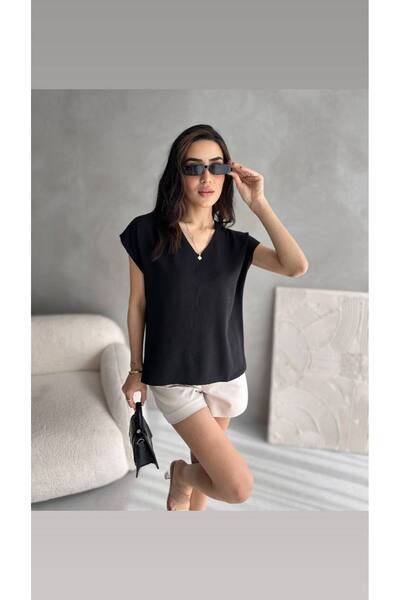 Maison La Femme Μπλούζα με κοντό μανίκι Ayrobin με λαιμόκοψη V