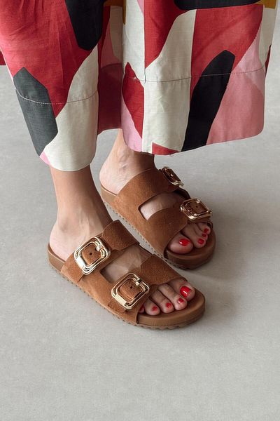 nope21shoess Papuci Carmen Tan din piele naturala