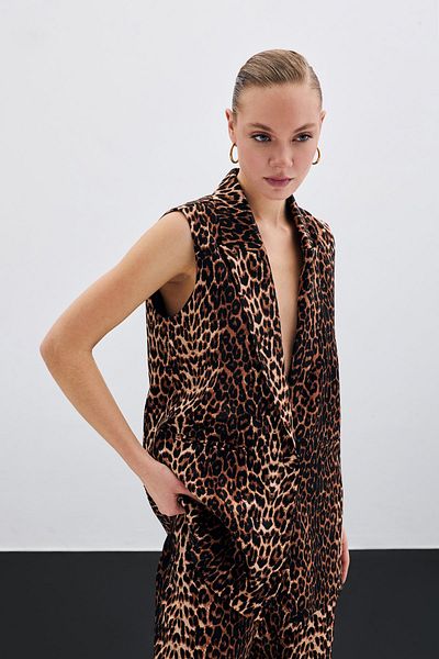 Sateen Leopard Pattern Long Vest - Black