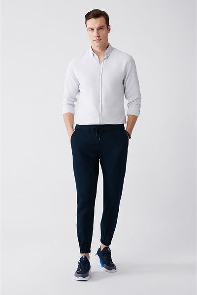 Avva Ανδρικό παντελόνι Jogger με κορδόνια σε μπλε ναυτικό πλαϊνό τσέπη Β 003025