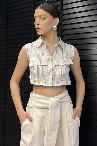 GÜLSELİ Cămașă crop top din in, cu mâneci zero, cu buzunare duble Stone