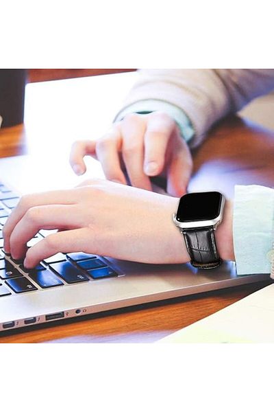 REDz Accessories Classy Crocodile Strap, Apple Watch, Leather Effect, Elegant, Adjustable, Black - 44/45/46/49 Mm