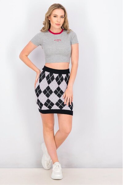 Don't Call Me Jennyfer Women Textured Mini Skirt, Black and Lavender