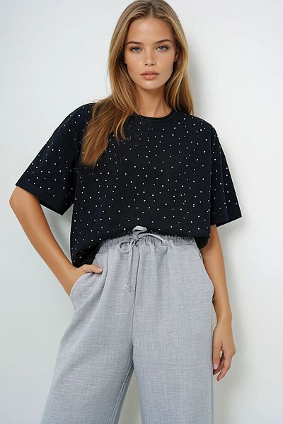 VAGGON Tricou de bază negru pentru femei, cu decolteu rotund, brodat cu piatră Prmx13901
