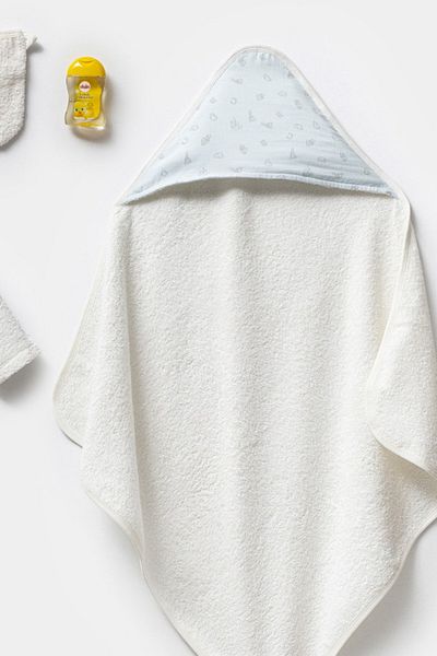 Cassiope Hooded Bath Set, Shampoo Gift, 4 Piece Gift Boxed Baby Boy Bathrobe Set