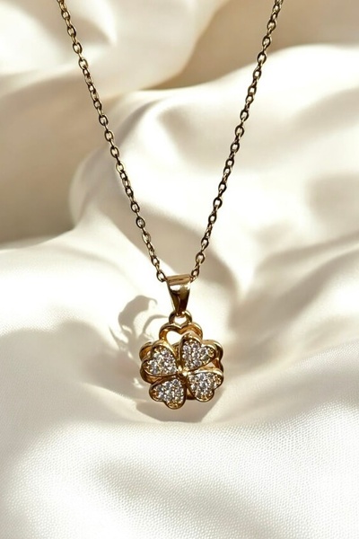 Elifsu Jewelry Dönen Stres Yoncası Altın Renkli Çelik Kolye